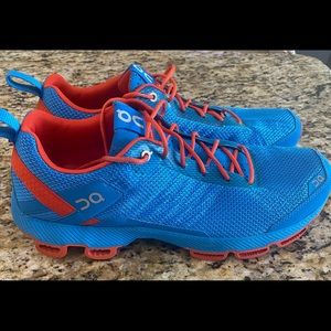 Men’s oncloud cloudsurfer- some signs of wear - blue/orange size 11.5